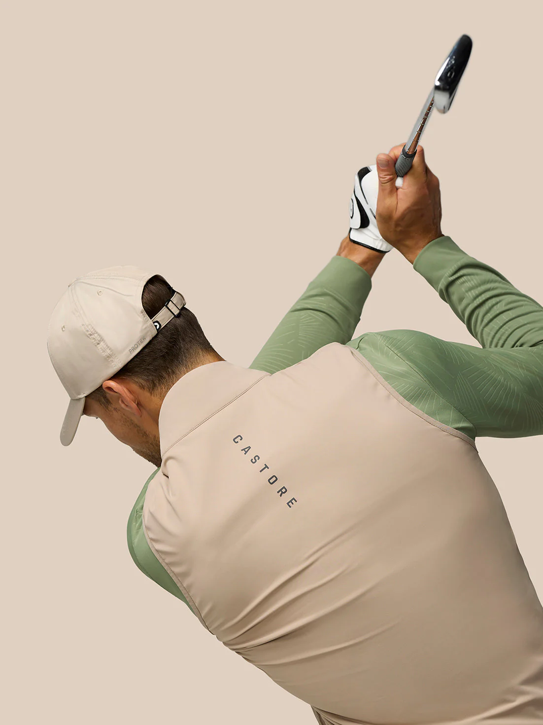 Golf Pinnacle Gilet - Mushroom - Image 7